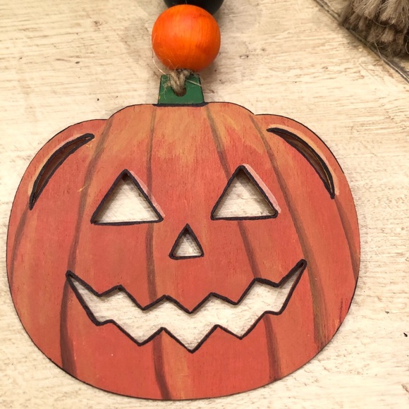 Halloween/Fall Pumpkin Prayer Bead Garland Decor Hand Painted w/Jute Tassel - Picture 7 of 8